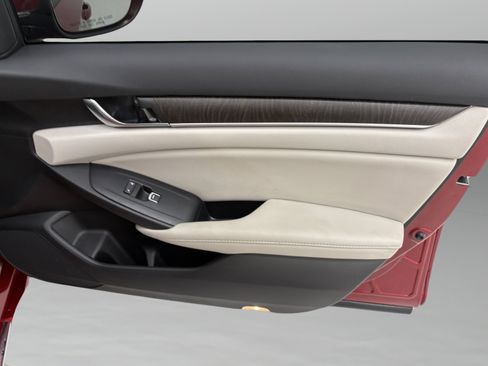 Used 2022 Honda Accord EX-L image 27