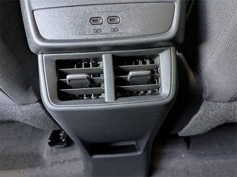 New 2026 Chevrolet Equinox LT image 25