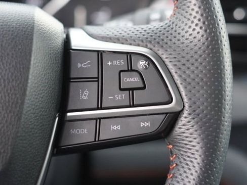 Used 2024 Toyota Sienna XSE image 21