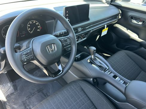 New 2027 Honda HR-V LX image 13