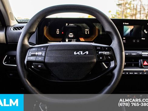 Used 2025 Kia K4 LXS image 24