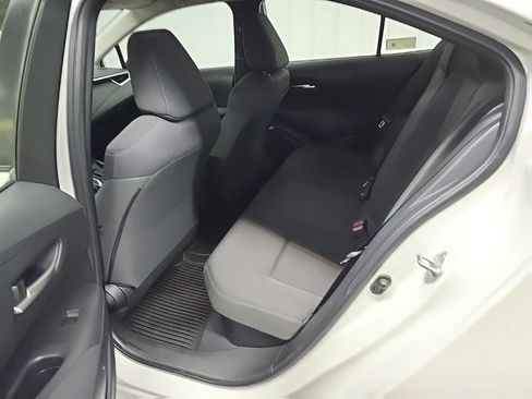 Used 2020 Toyota Corolla LE FWD image 30