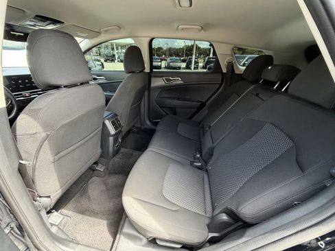 Certified 2026 Kia Sportage LX FWD image 12