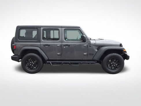 Used 2021 Jeep Wrangler Unlimited Sport AWD/4WD image 6