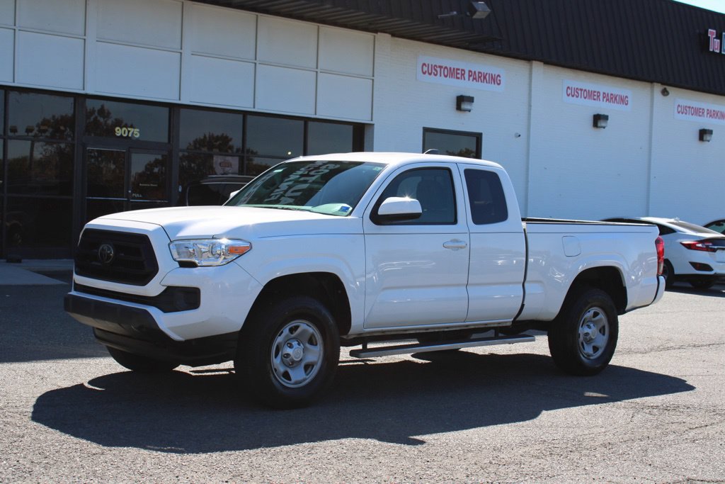 Used 2021 Toyota Tacoma SR w/ SR Convenience Package RWD image 3