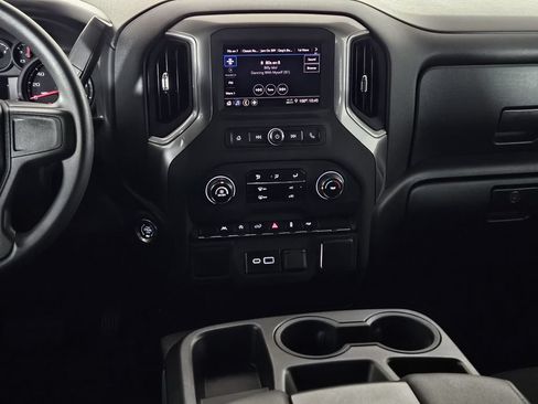 Used 2025 Chevrolet Silverado 1500 Custom RWD image 10