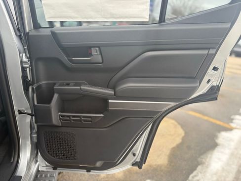 New 2026 Toyota 4Runner 4WD image 18