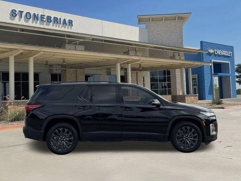 Used 2023 Chevrolet Traverse RS w/ LPO, Floor Liner Package FWD image 4