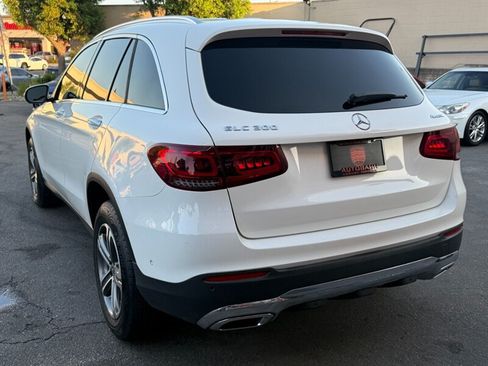 Used 2022 Mercedes-Benz GLC 300 4MATIC w/ Premium Package Lite image 10