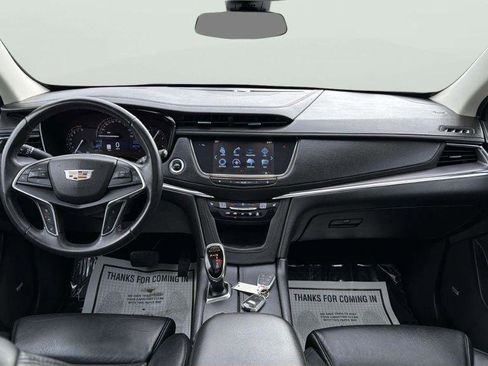 Used 2017 Cadillac XT5 Luxury w/ Driver Awareness Package image 21
