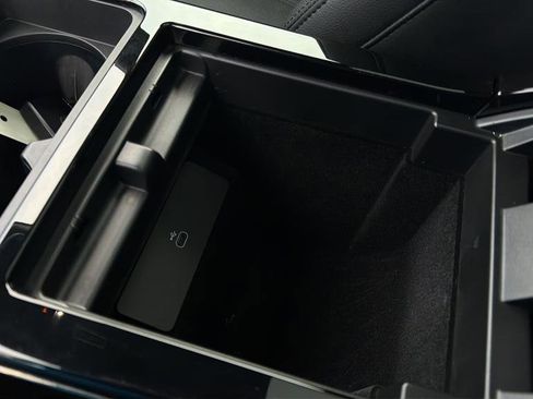 Used 2024 Land Rover Range Rover Evoque S image 28