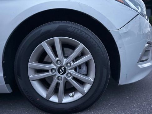 Used 2015 Hyundai Sonata SE FWD image 10