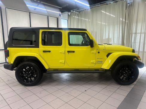Used 2023 Jeep Wrangler Unlimited Sahara w/ Cold Weather Group AWD/4WD image 3