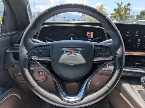 Used 2024 Cadillac Escalade Sport Platinum w/ LPO, ONYX Package AWD/4WD image 13