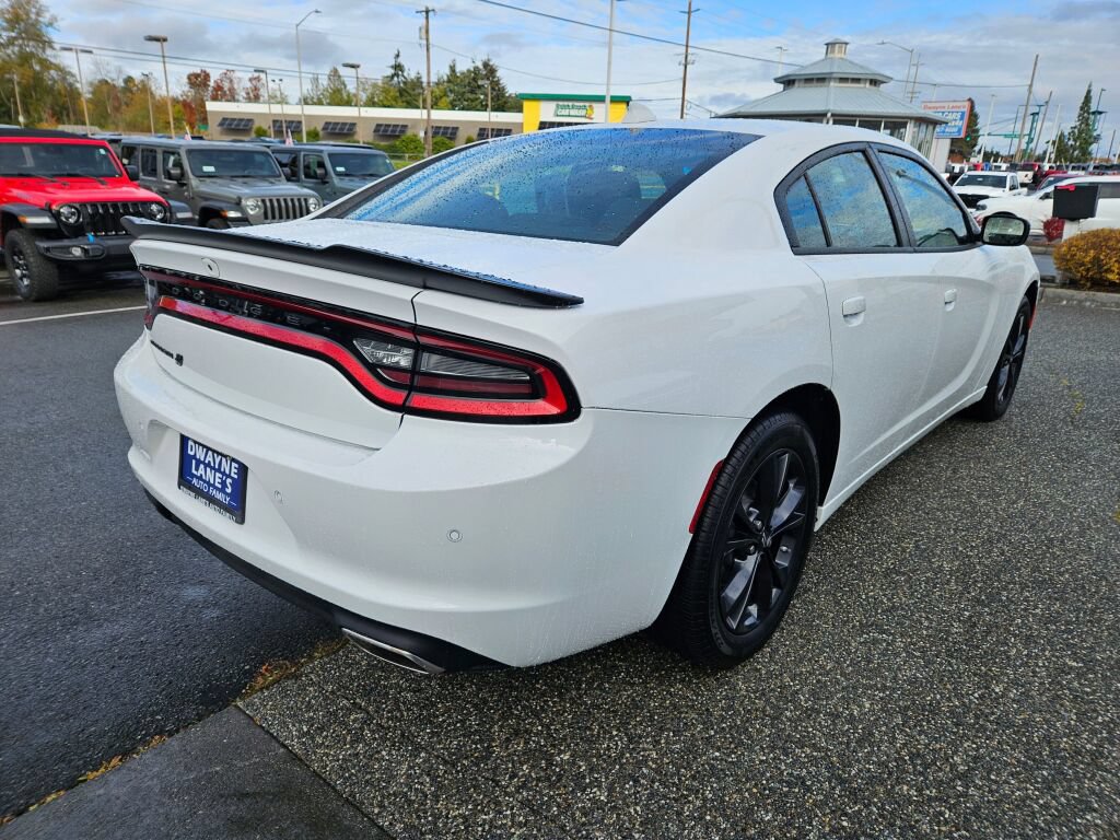 Used 2023 Dodge Charger SXT w/ Blacktop Package AWD/4WD image 5