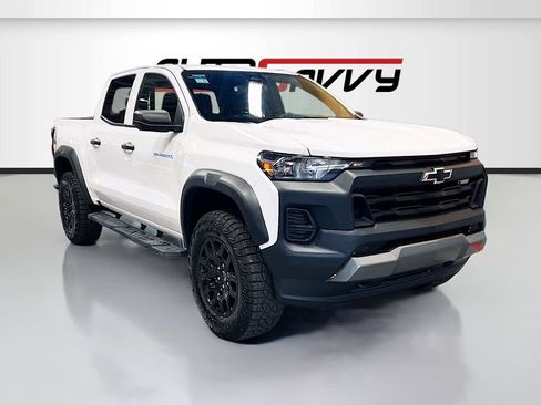 Used 2024 Chevrolet Colorado Trail Boss w/ Advanced Trailering Package AWD/4WD image 1