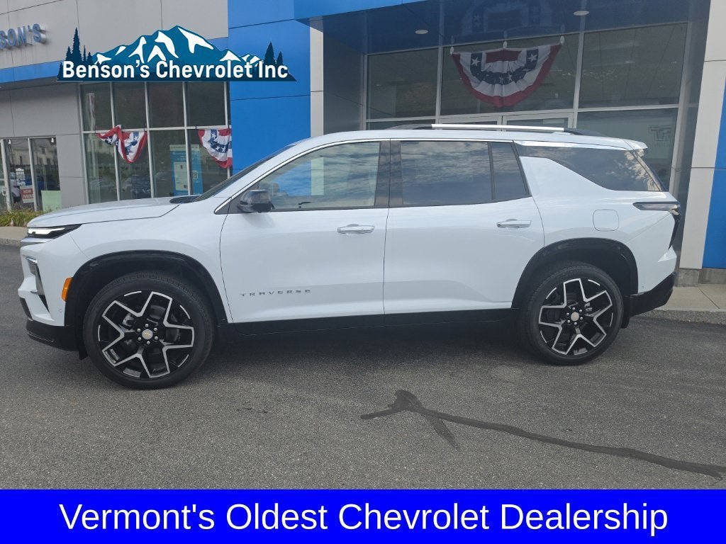 New 2026 Chevrolet Traverse High Country w/ LPO, Floor Liner Package AWD/4WD image 3