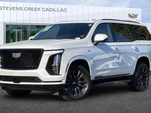 Certified 2025 Cadillac Escalade Sport w/ LPO, ONYX Package AWD/4WD image 7