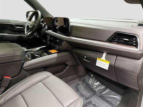 New 2026 Chevrolet Tahoe Premier w/ Sun And Tow Package image 32