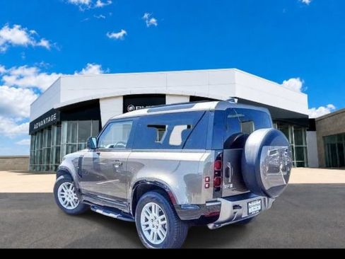 Used 2022 Land Rover Defender 90 X-Dynamic HSE AWD/4WD image 6