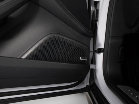 Certified 2025 Porsche Panamera 4 image 35