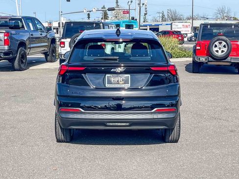 New 2027 Chevrolet Bolt LT w/ Comfort Package image 3