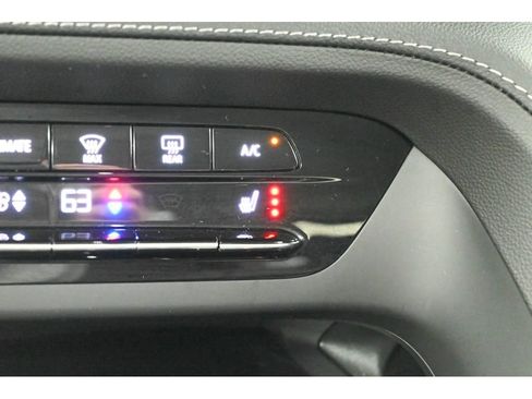 Used 2023 Buick Envision Preferred image 40