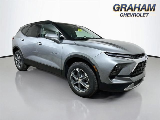 New 2026 Chevrolet Blazer LT w/ Convenience Package AWD/4WD image 1