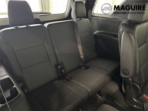 Used 2023 Chevrolet Traverse LT w/ LPO, Floor Liner Package image 29