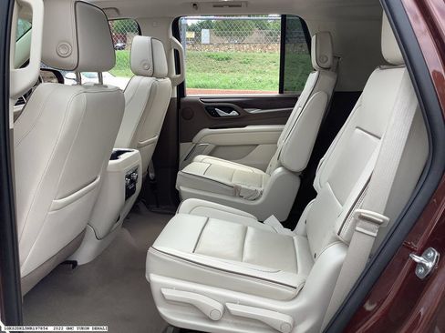Used 2022 GMC Yukon Denali AWD/4WD image 10