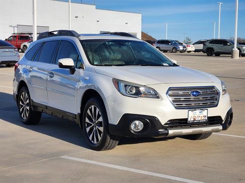 Used 2016 Subaru Outback 2.5i Limited image 2