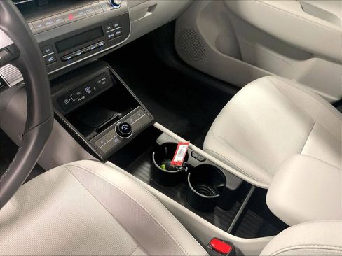 Used 2024 Hyundai Kona SEL w/ Convenience Package image 20