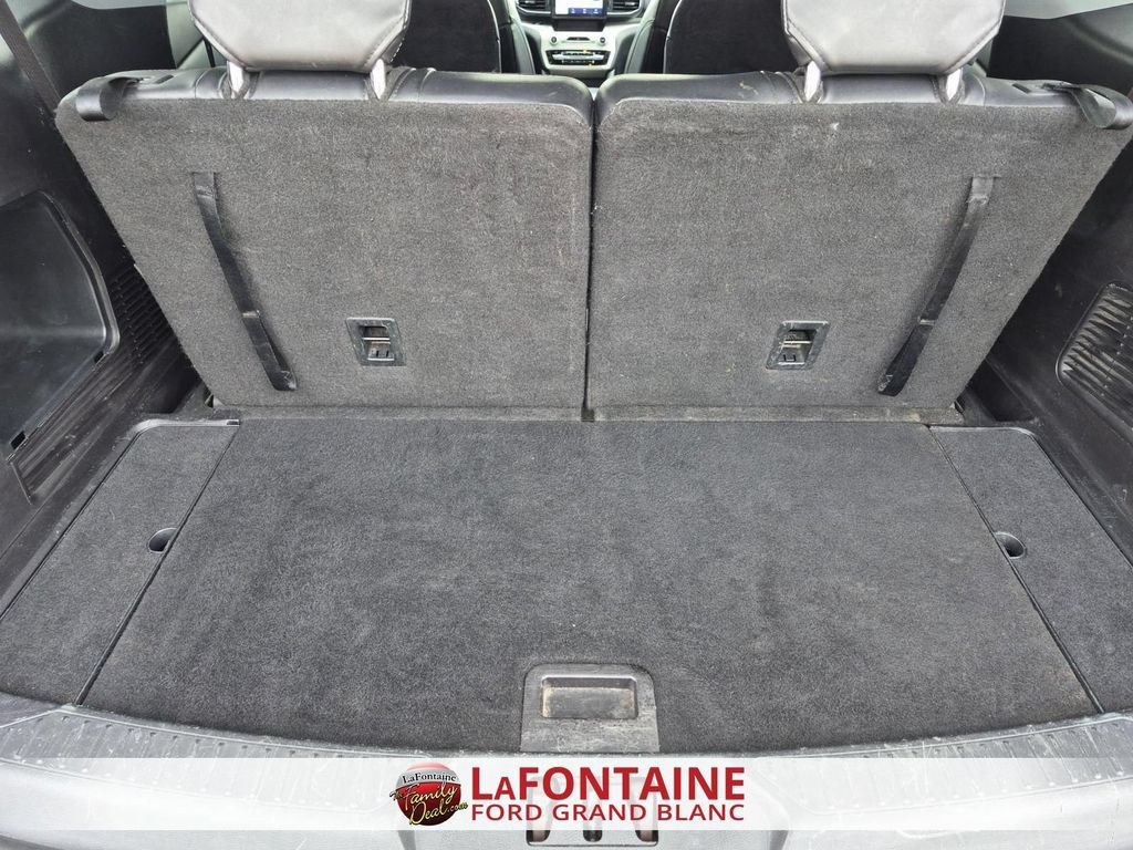 Used 2021 Ford Explorer XLT w/ Equipment Group 202A AWD/4WD image 29