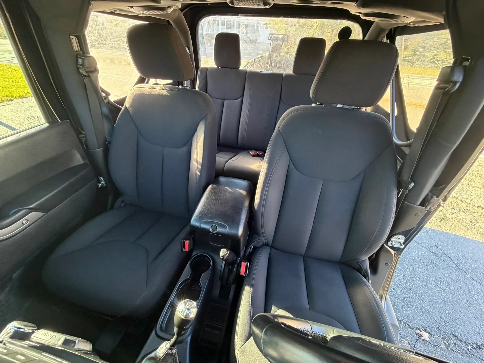 Used 2014 Jeep Wrangler Sport w/ Connectivity Group AWD/4WD image 14