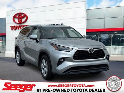 Used 2023 Toyota Highlander XLE