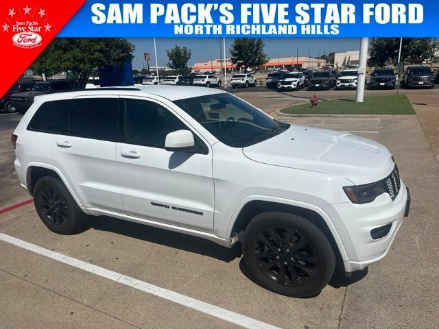 Used 2021 Jeep Grand Cherokee Laredo X AWD/4WD image 7