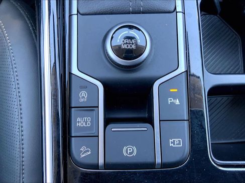 Used 2024 Kia Sorento SX FWD image 29