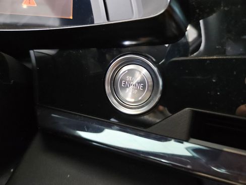 Used 2025 Chevrolet Corvette Stingray Preferred Conv w/ Z51 Performance Package image 19