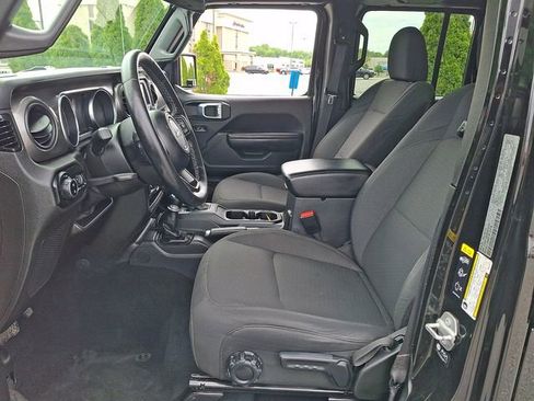 Used 2021 Jeep Gladiator Sport AWD/4WD image 14