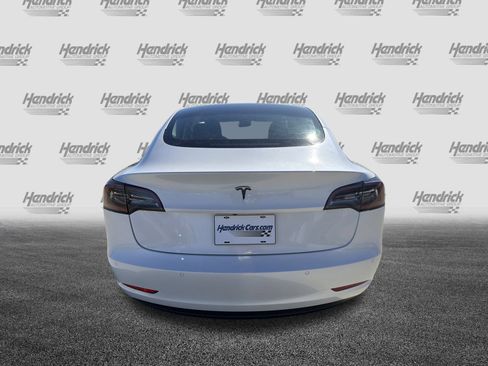 Used 2021 Tesla Model 3 Standard Range Plus image 9