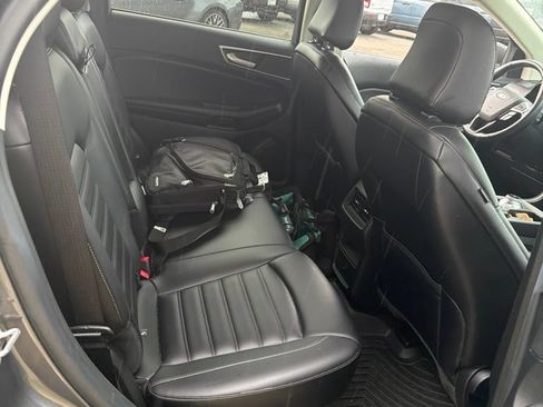 Used 2024 Ford Edge SEL AWD/4WD image 5