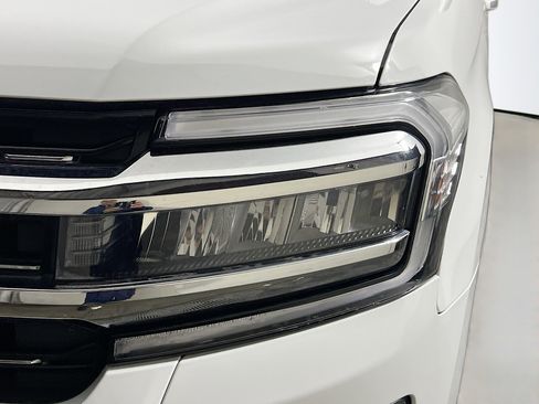 Used 2024 Ford Expedition Max Limited image 11