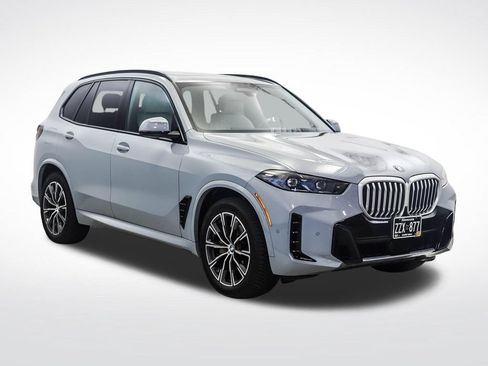 Used 2024 BMW X5 xDrive40i w/ M Sport Package AWD/4WD image 7