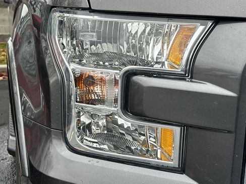 Used 2017 Ford F150 Lariat w/ Equipment Group 501A Mid image 11