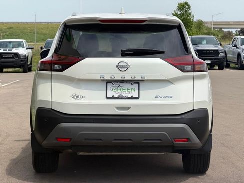 Used 2023 Nissan Rogue SV AWD/4WD image 8