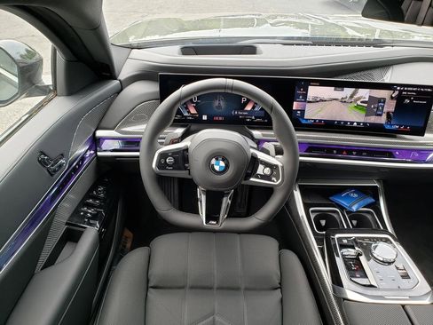 New 2025 BMW 760i xDrive w/ Executive Package image 9