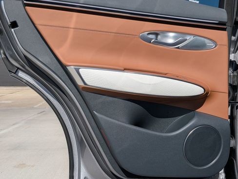 New 2026 Genesis GV70 2.5T Advanced image 26