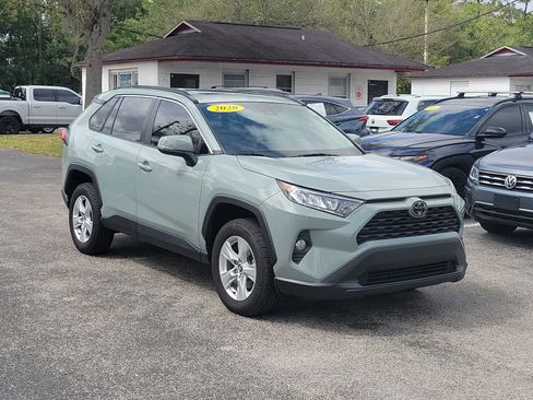 Used 2020 Toyota RAV4 XLE w/ Convenience Package FWD image 41