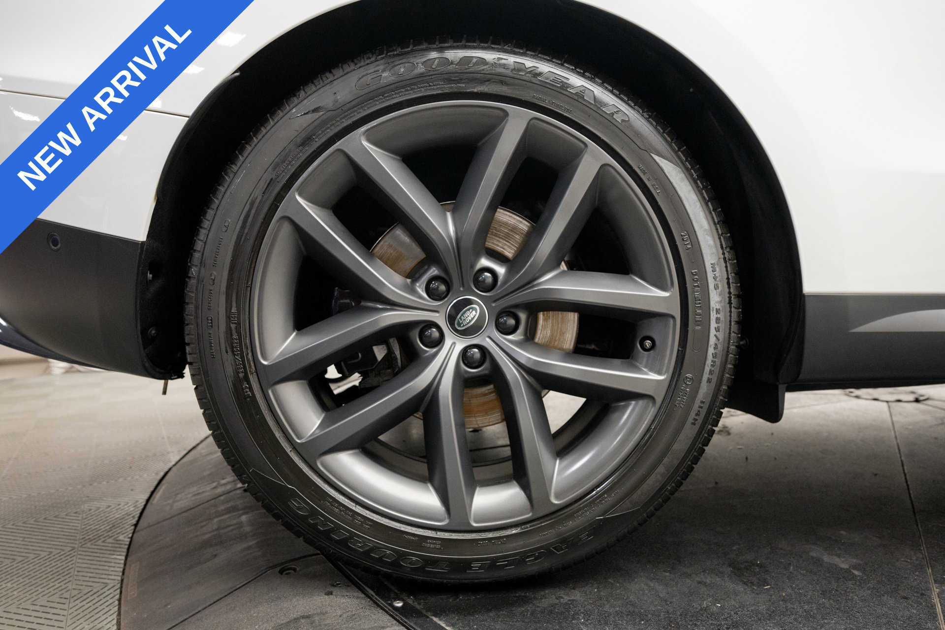 Used 2023 Land Rover Range Rover Sport SE AWD/4WD image 28