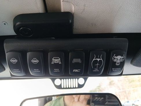 Used 2012 Jeep Wrangler Unlimited Sport image 43